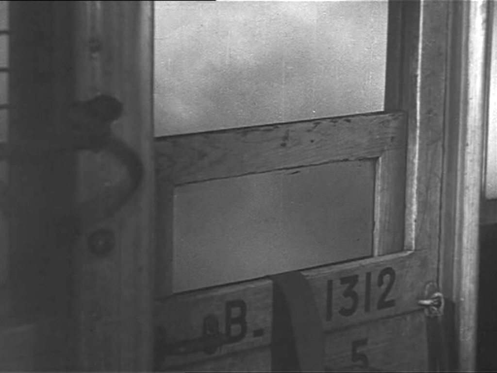 Numéros de la voiture et du compartiment dans le film Zéro de Conduite de Jean Vigo