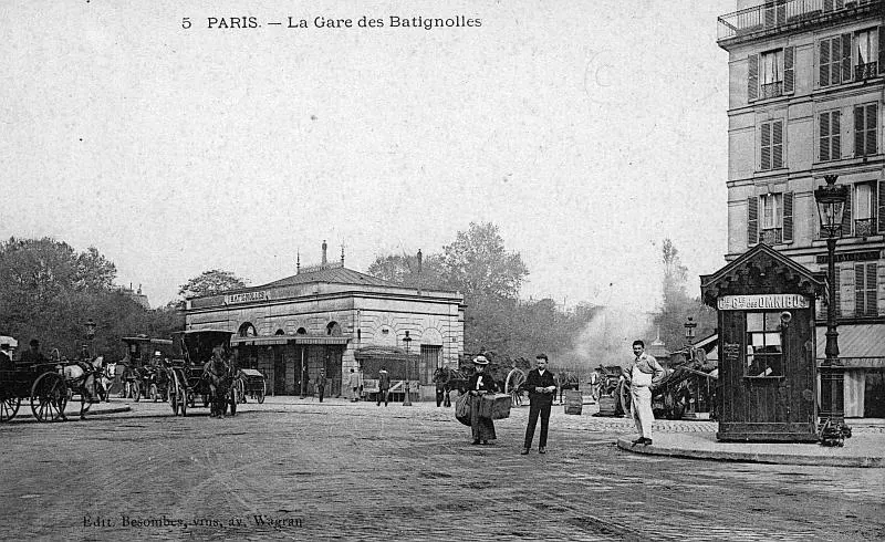 Vue générale de la gare des Batignolles. 