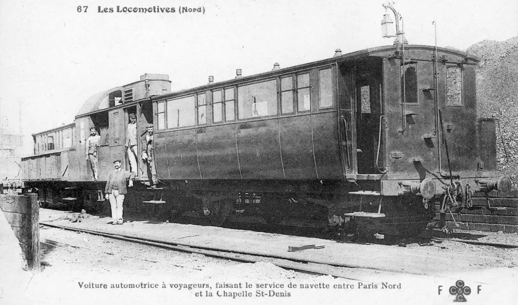 Voiture automotrice à vapeur de la Compagnie du Nord faisant le service de Paris-Nord à La Chapelle-Saint Denis 