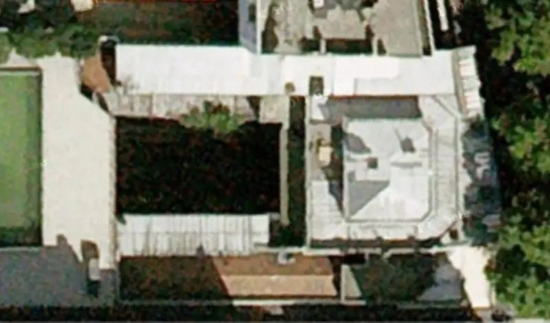 Vue aérienne de la gare de Montrouge-Ceinture au début 2011 (Google Maps)
