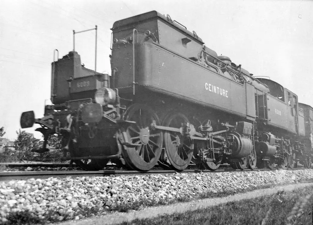 Locomotive 6009 Ceinture quelque part sur la Grande Ceinture au début des années 1930 
