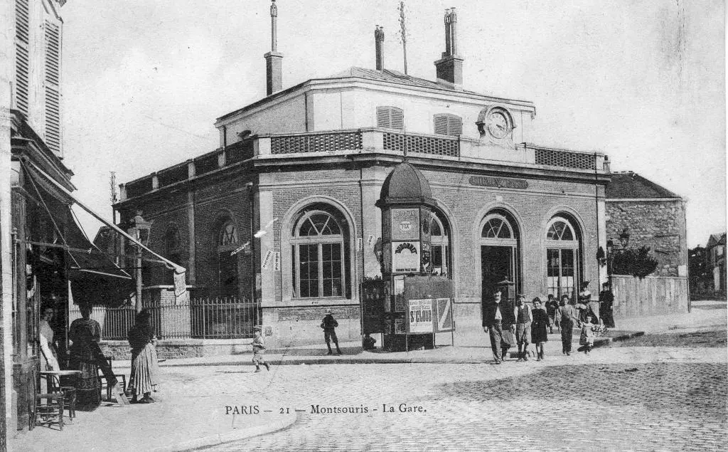 Bâtiment des voyageurs de la station La Glacière-Gentilly (Parc Montsouris) 