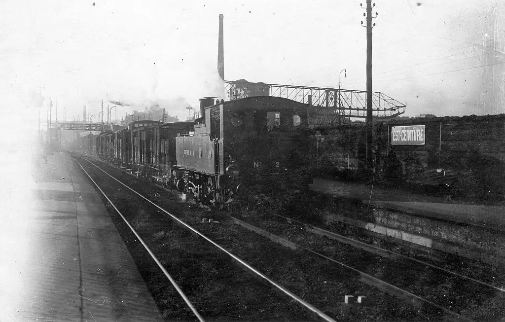 Train de marchandises à Est-Ceinture au début des années 1930 