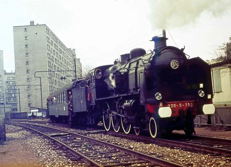 Train spécial à vapeur sur la Petite Ceinture le 9 novembre 1974 