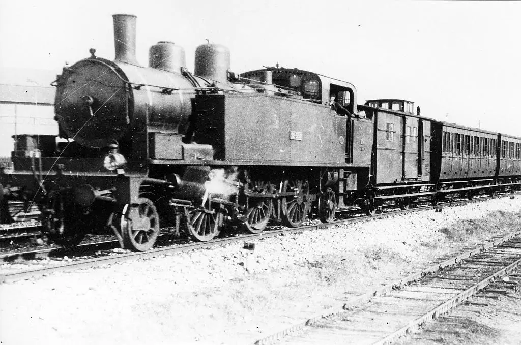 Train du service de voyageurs de la Grande Ceinture à la fin des années 1930 
