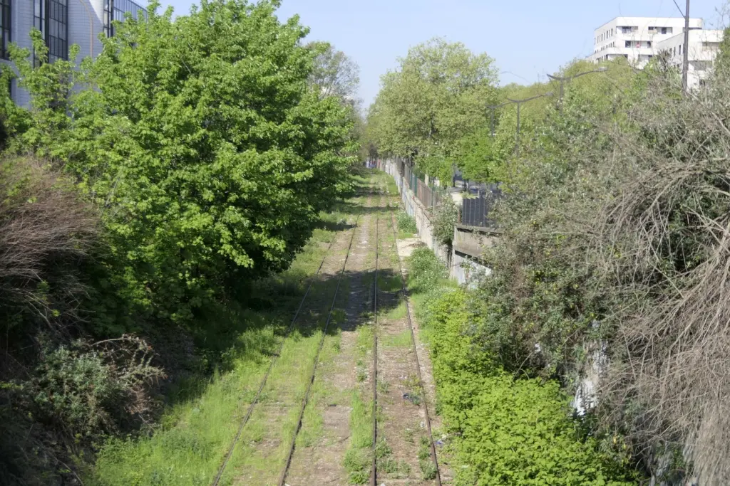 Tranchée de la Petite Ceinture entre la rue des Poissonniers et la porte de Clignancourt
